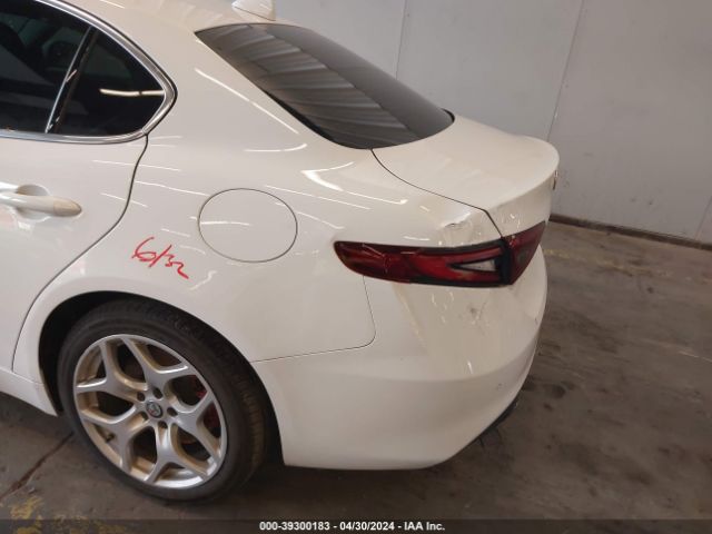 ZARFAECN4J7596577 Alfa Romeo Giulia Ti Rwd