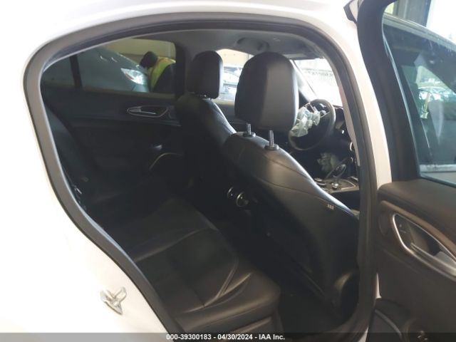 ZARFAECN4J7596577 Alfa Romeo Giulia Ti Rwd