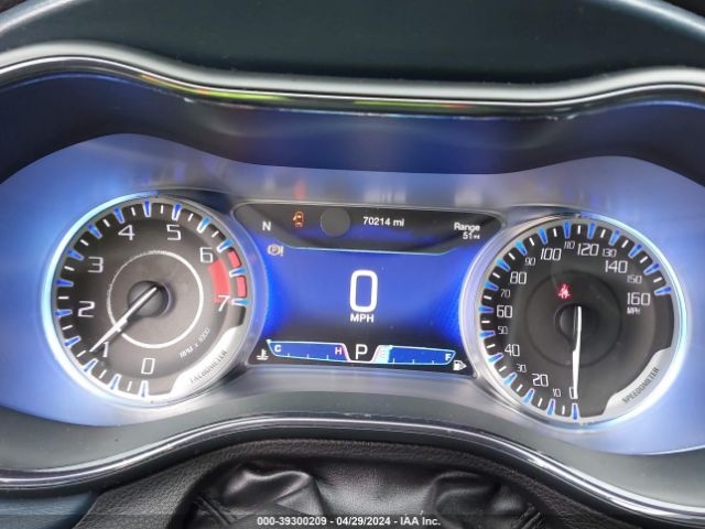 1C3CCCDG8FN664964 Chrysler 200 S
