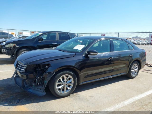 1VWAA7A3XJC043955 Volkswagen Passat 2.0t R-line/2.0t S