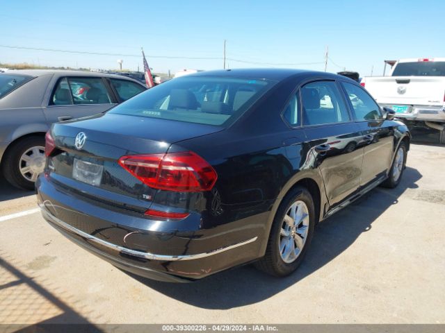 1VWAA7A3XJC043955 Volkswagen Passat 2.0t R-line/2.0t S