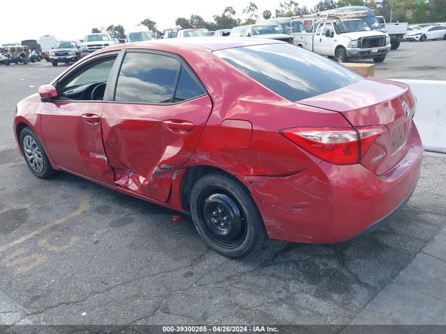 Toyota COROLLA LE 2018 2T1BURHE3JC106337 Image 3