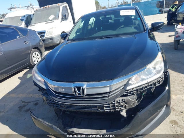 Honda ACCORD LX 2017 1HGCR2F37HA062115 Image 13