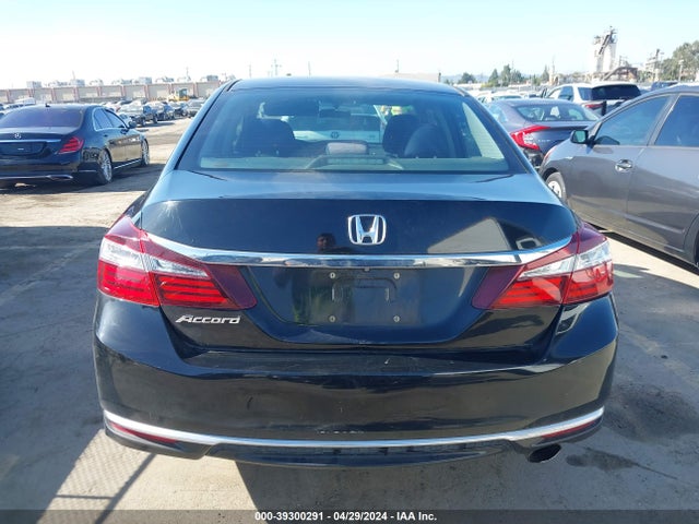 Honda ACCORD LX 2017 1HGCR2F37HA062115 Image 17