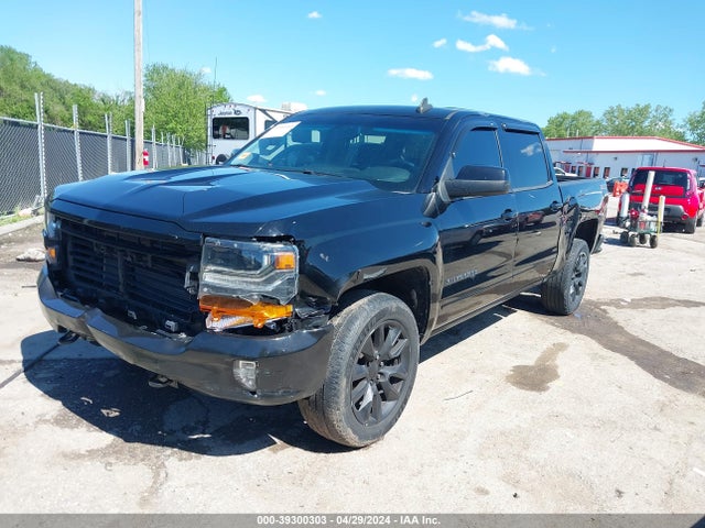 Chevrolet Silverado 1500 2lt 2018 3GCUKREC5JG128024 Image 2