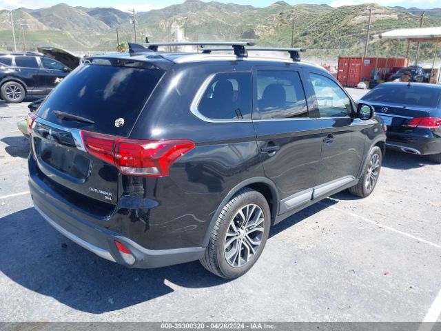 JA4AD3A3XJJ005473 Mitsubishi Outlander Sel