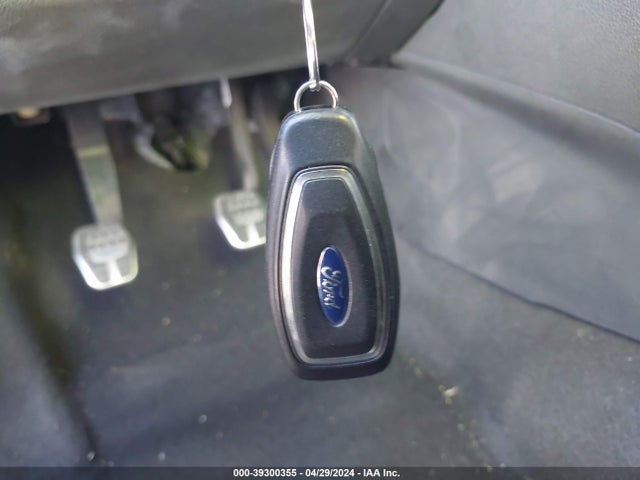 Ford FOCUS ST 2017 1FADP3L95HL329351 Image 11