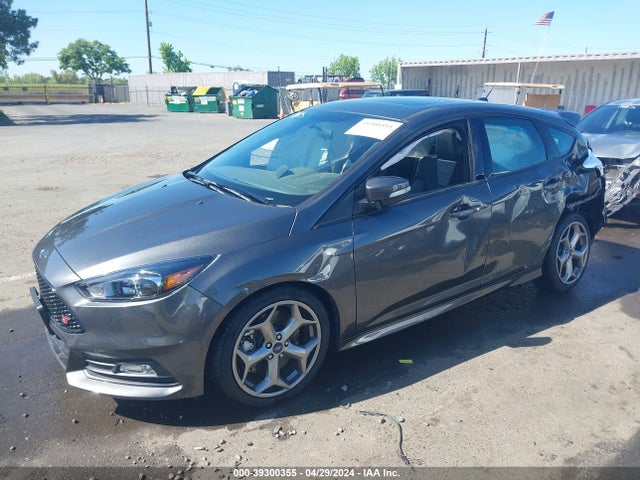 Ford FOCUS ST 2017 1FADP3L95HL329351 Image 2