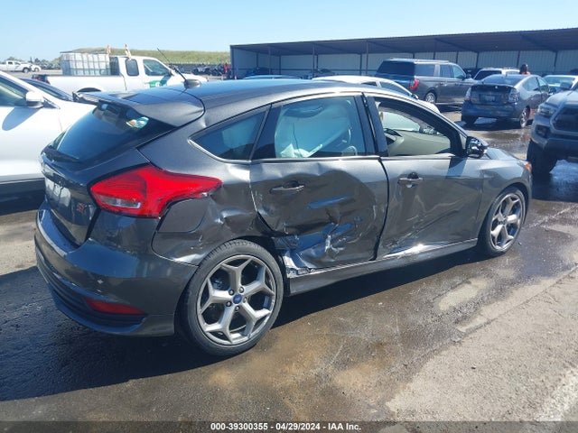Ford FOCUS ST 2017 1FADP3L95HL329351 Image 4