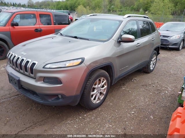 Jeep Cherokee Latitude 2016 1C4PJMCS5GW278822 Image 2