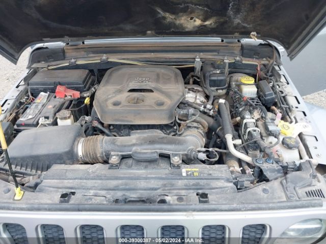 1C4HJXEN5JW278498 Jeep Wrangler Unlimited Sahara 4x4