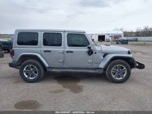 1C4HJXEN5JW278498 Jeep Wrangler Unlimited Sahara 4x4