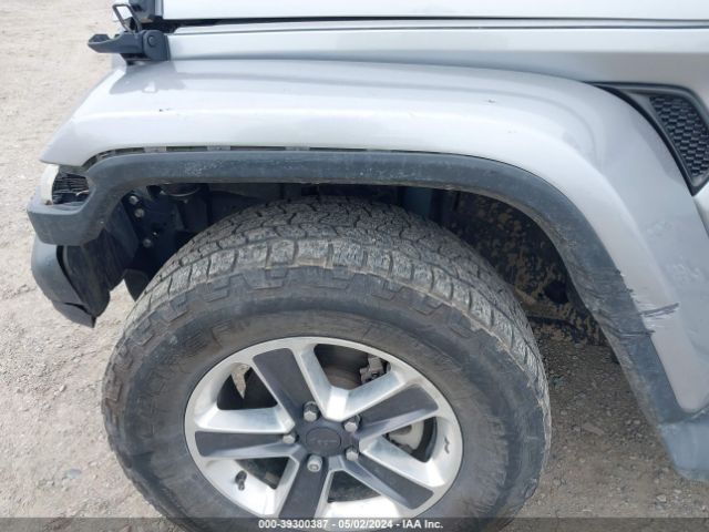 1C4HJXEN5JW278498 Jeep Wrangler Unlimited Sahara 4x4
