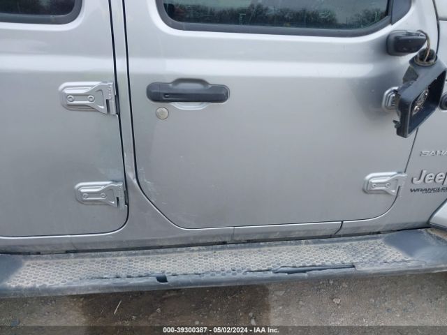 1C4HJXEN5JW278498 Jeep Wrangler Unlimited Sahara 4x4