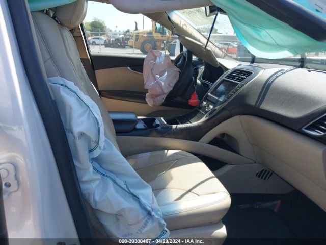 2LMPJ6LRXHBL50027 Lincoln Mkx Reserve