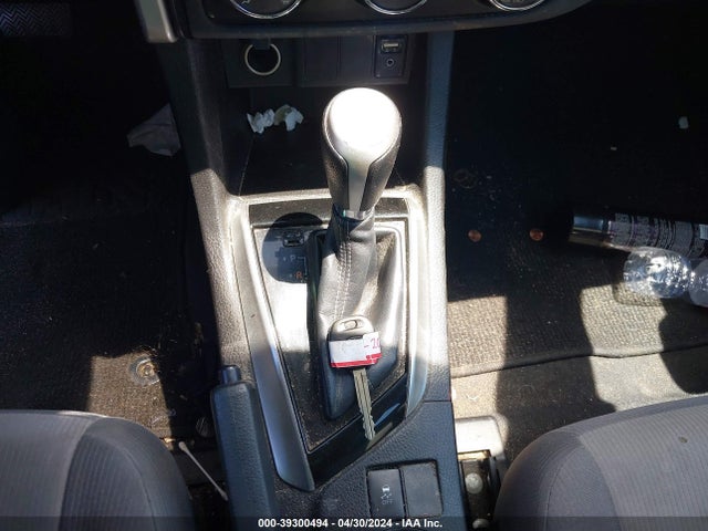 Toyota COROLLA L 2017 5YFBURHE5HP605859 Image 11
