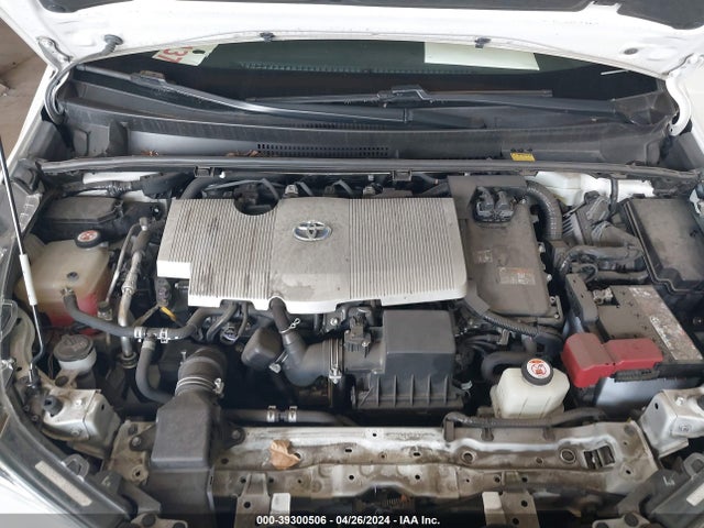 Toyota Prius Two 2018 JTDKBRFUXJ3069036 Image 10
