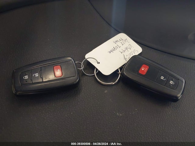 Toyota Prius Two 2018 JTDKBRFUXJ3069036 Image 11