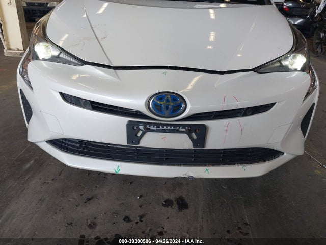 Toyota Prius Two 2018 JTDKBRFUXJ3069036 Image 6