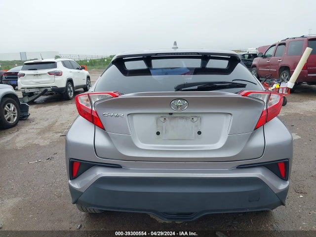 Toyota C-HR XLE 2019 NMTKHMBX2KR089104 Image 16
