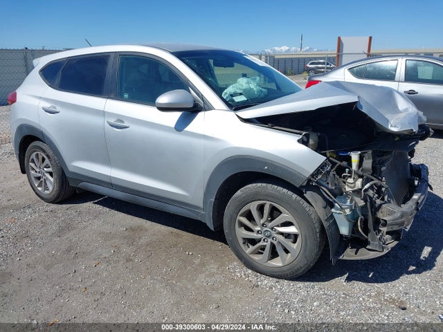 Hyundai TUCSON SE 2018 KM8J2CA42JU669698 Image 1