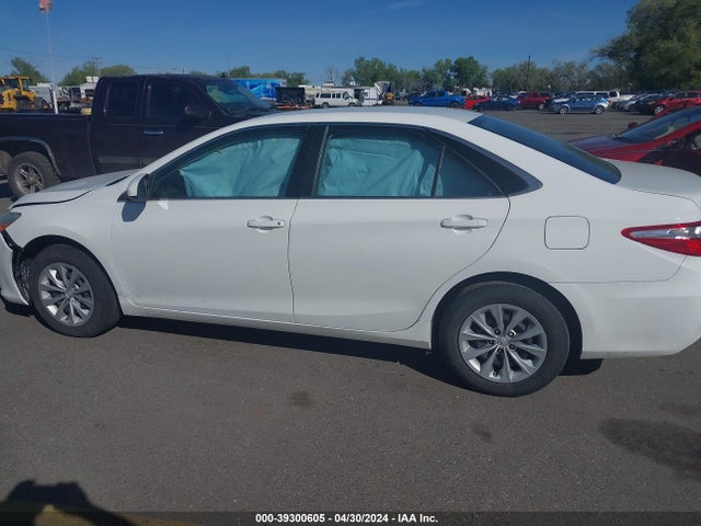 Toyota CAMRY LE 2016 4T4BF1FK4GR566740 Image 14