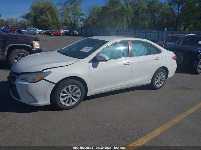 Toyota CAMRY LE 2016 4T4BF1FK4GR566740 Image 2