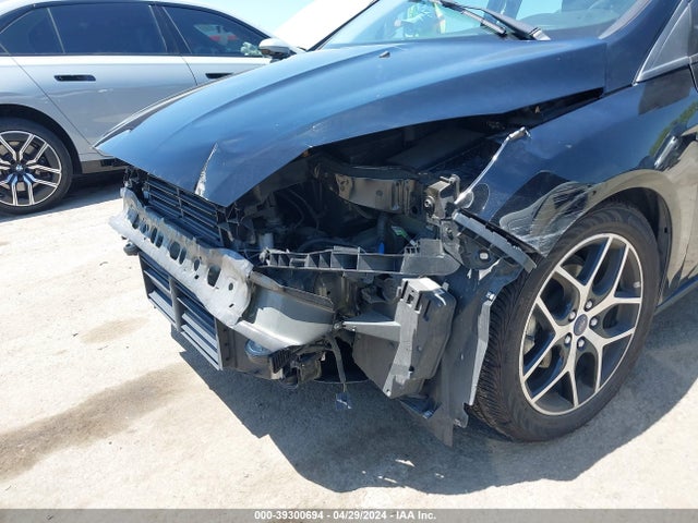 Ford FOCUS SEL 2017 1FADP3H29HL325136 Image 6