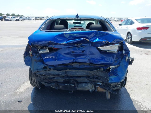 KIA FORTE LX 2017 3KPFK4A79HE134502 Image 17