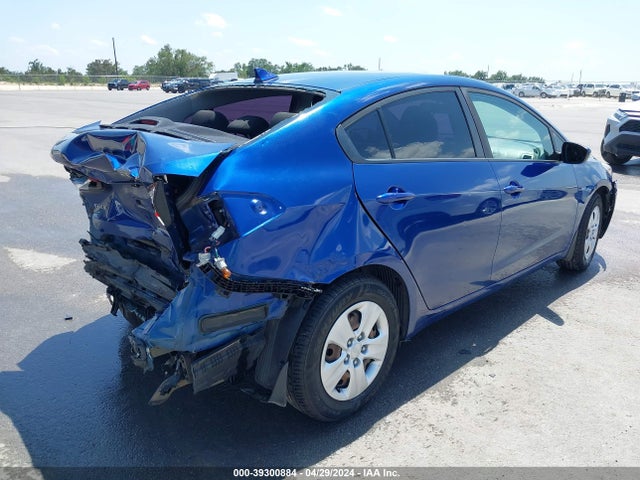 KIA FORTE LX 2017 3KPFK4A79HE134502 Image 4