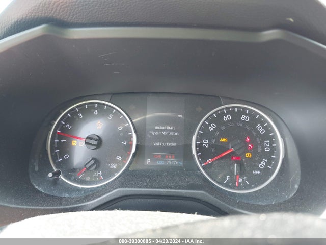 Toyota RAV4 LE 2019 2T3H1RFV0KW054498 Image 16