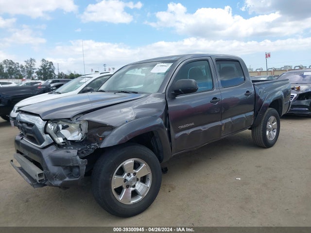 Toyota Tacoma Prerunner 2015 5TFJX4GN0FX044430 Image 2
