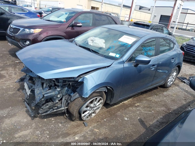 Mazda Mazda3 I Touring 2014 JM1BM1L75E1123922 Image 2