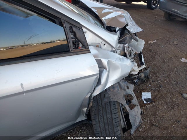 Ford FOCUS SE 2017 1FADP3F27HL206519 Image 6
