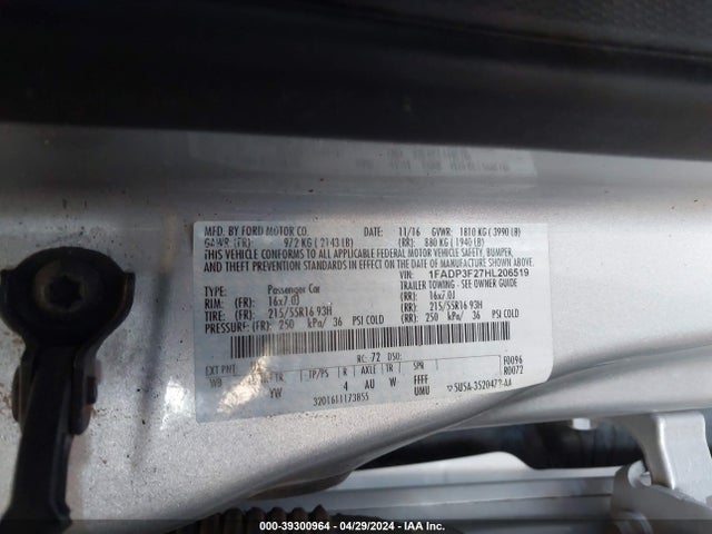 Ford FOCUS SE 2017 1FADP3F27HL206519 Image 9