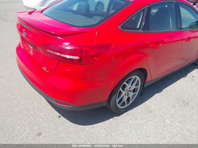 Ford FOCUS SE 2015 1FADP3F24FL336450 Image 6