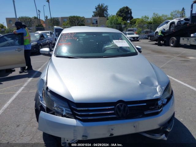 1VWAT7A37EC027342 Volkswagen Passat 1.8t Wolfsburg Edition