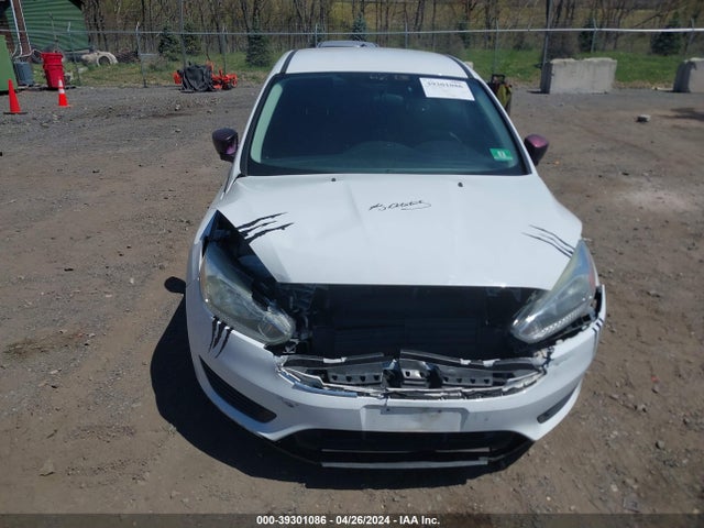 Ford FOCUS SE 2016 1FADP3K29GL255239 Image 6