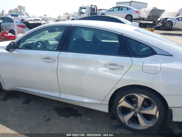 1HGCV2F98KA005705 Honda Accord Touring 2.0t