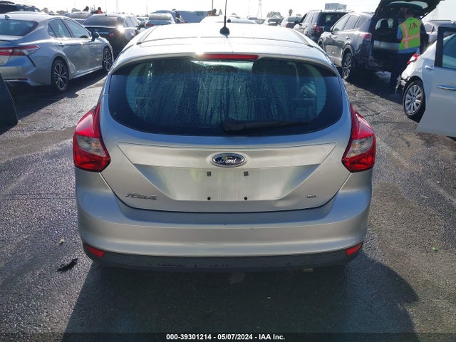 Ford FOCUS SE 2014 1FADP3K23EL277718 Image 16