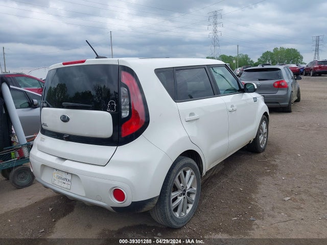 KIA SOUL + 2017 KNDJP3A54H7463239 Image 4
