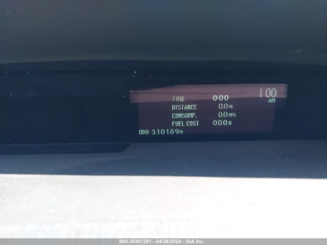JTDKN3DU4F0478567 Toyota Prius Two