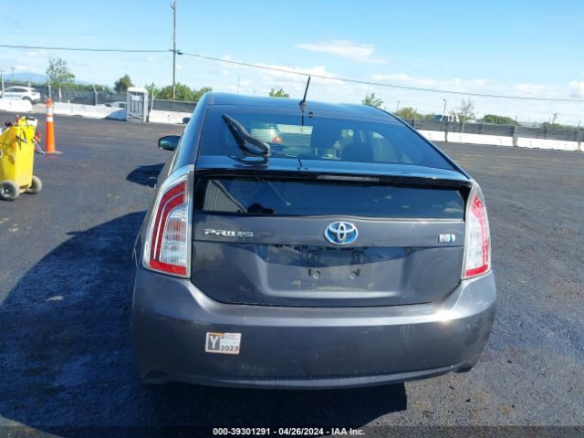 JTDKN3DU4F0478567 Toyota Prius Two