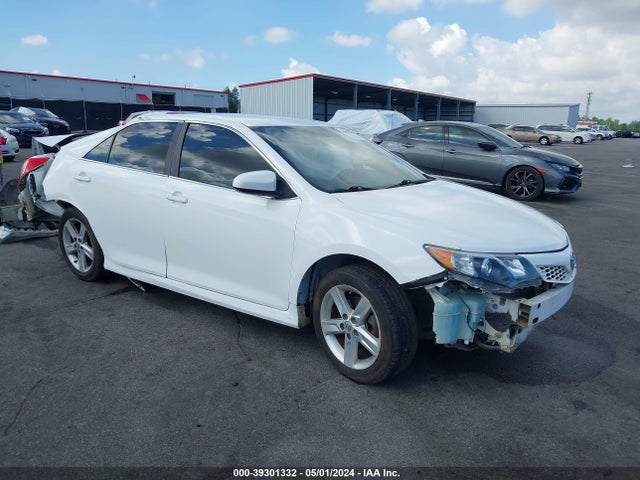 2014 4T1BF1FK8EU416671 main image