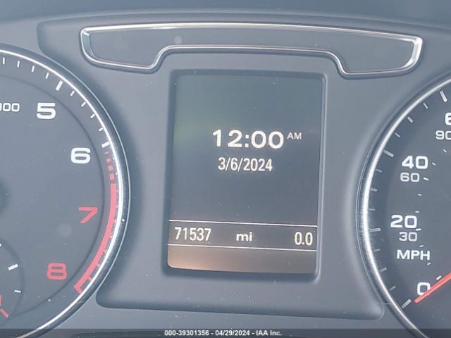 WA1ECCFS1HR008956 Audi Q3 2.0t Premium