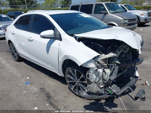 Toyota COROLLA SE 2017 5YFBURHE4HP723465 Image 1