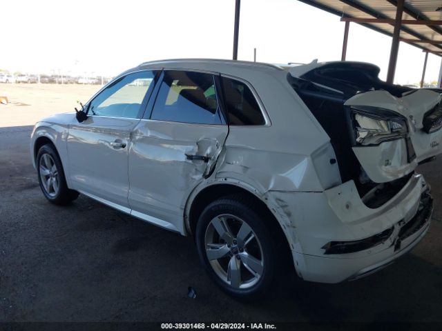 WA1BNAFY7J2082161 Audi Q5 2.0t Premium/2.0t Tech Premium