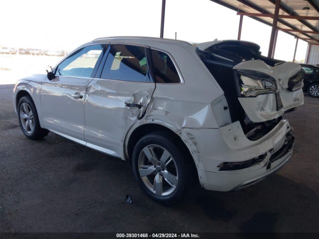 WA1BNAFY7J2082161 Audi Q5 2.0t Premium/2.0t Tech Premium