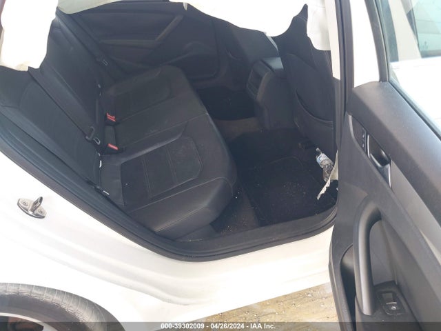 Volkswagen Passat 1.8t Wolfsburg Edition 2014 1VWAT7A35EC055432 Image 8