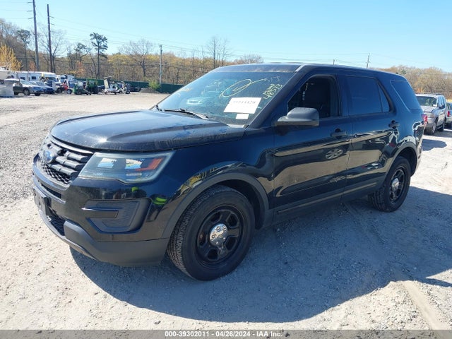 Ford Utility Police Interceptor 2016 1FM5K8AR2GGB53911 Image 2